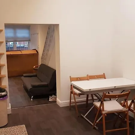 Charming Close To Lgi Hébergement de vacances Leeds (West Yorkshire)