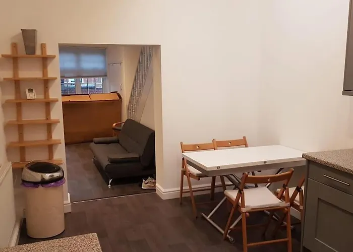 Charming Close To Lgi Ferienhaus Leeds (West Yorkshire)