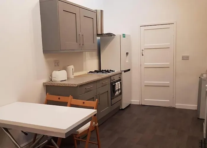 Charming Close To Lgi Leeds (West Yorkshire)